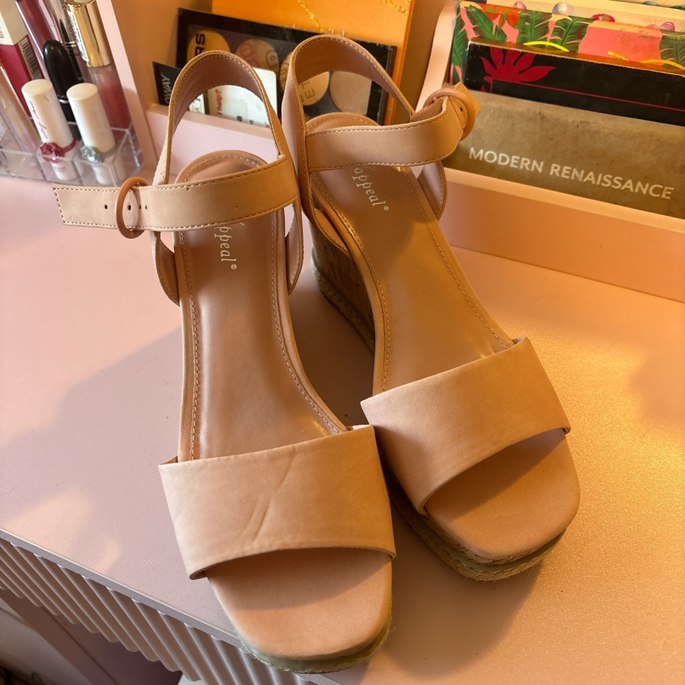 Women's Tan Wedge Sandals
